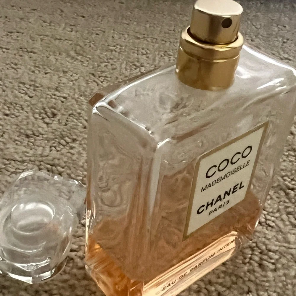 CHANEL Coco Mademoiselle Perfume with Gold and Clear Design - Picture 2 of 9